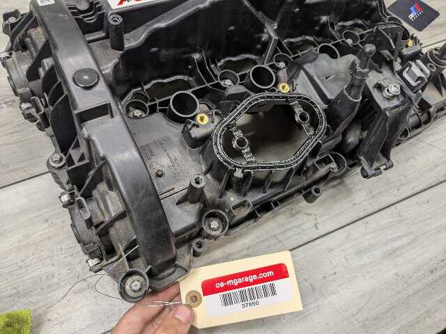 OEM BMW F39 F44 F48 G01 G20 G22 G23 G30 Engine B46 B48 Cylinder Head Valve Cover