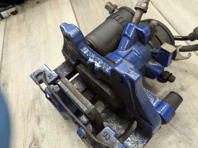 18-24 OEM BMW F39 F44 M35iX M235iX REAR Left Driver Side Brake Caliper BLUE
