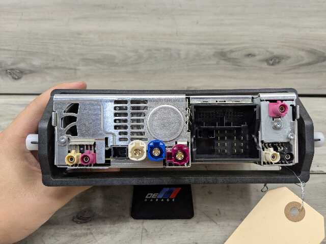 OEM BMW G01 G02 G20 G29 Headunit Head Unit Radio Control Module Media2