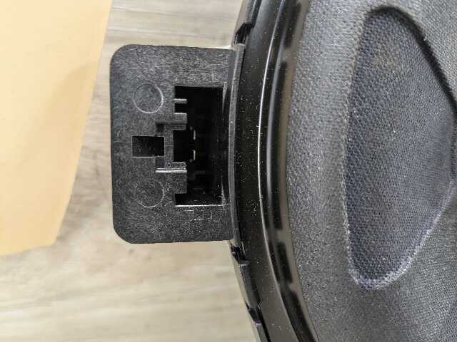 16-24 OEM BMW F39 F44 F48 X1 X2 Left Right Sub Subwoofer Audio Speaker HIFI
