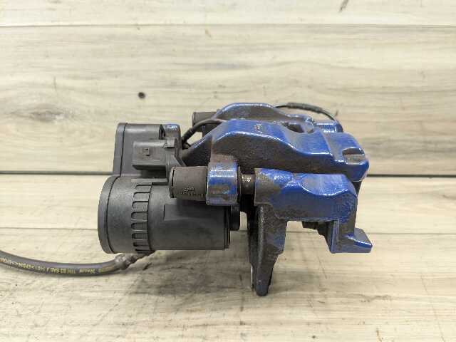 18-24 OEM BMW F39 F44 M35iX M235iX REAR Right Passenger Side Brake Caliper BLUE