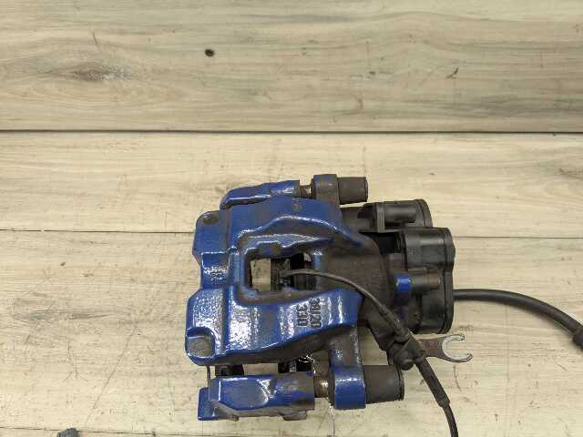 18-24 OEM BMW F39 F44 M35iX M235iX REAR Right Passenger Side Brake Caliper BLUE