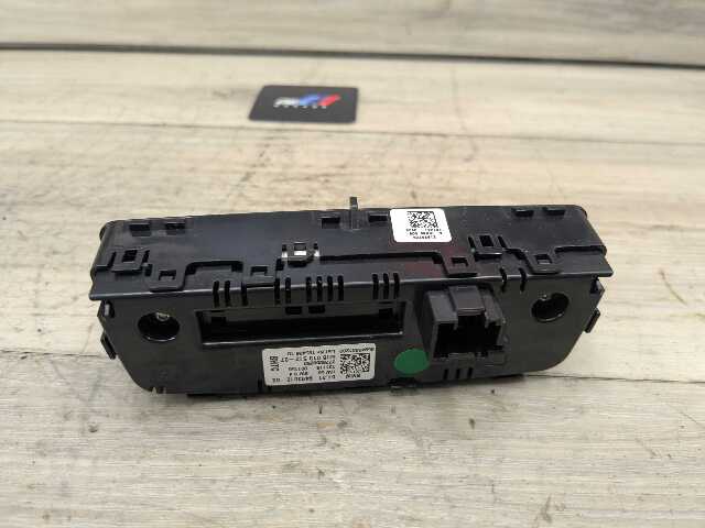 OEM BMW G20 G22 G23 G26 G80 G82 G83 Rear AC Air Climate Control Switch Module