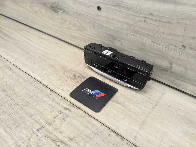 OEM BMW G20 G22 G23 G26 G80 G82 G83 Rear AC Air Climate Control Switch Module