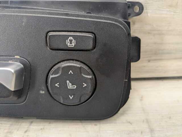 OEM BMW F97 F98 G01 G02 G20 Front Right Passenger Seat Adjustment Control Switch