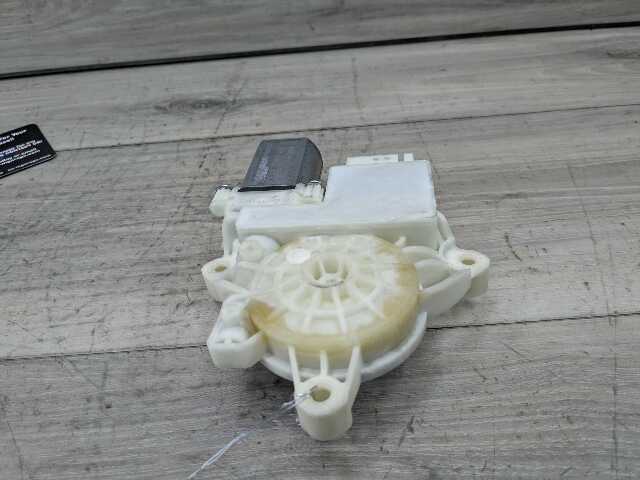 19-24 OEM BMW G20 G80 330 M340 Front Right Passenger Door Window Regulator Motor