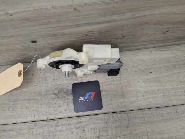 19-24 OEM BMW G20 G80 330 M340 Front Right Passenger Door Window Regulator Motor