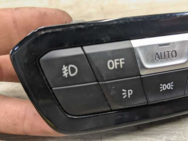 OEM BMW G20 G22 G23 G26 330 430 Headlight Control Switch Panel Light Module