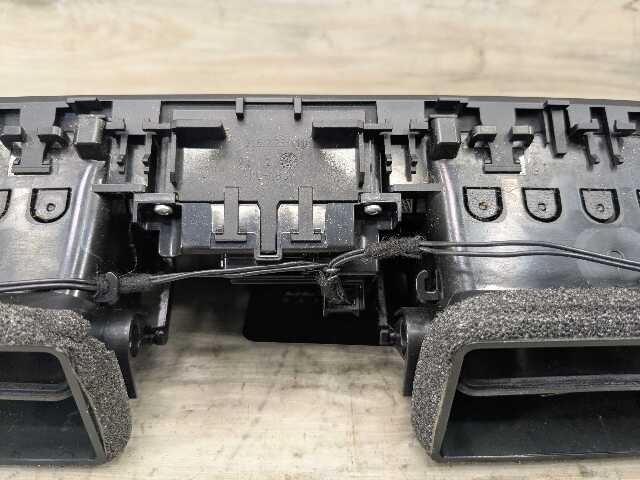 OEM BMW G20 G22 G23 G26 G80 G82 G83 AC Vent Heater Climate Control Switch Panel