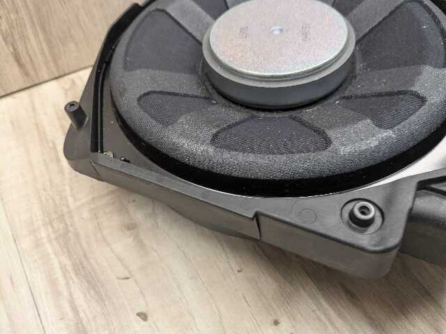 16-24 OEM BMW F39 F44 F48 X1 X2 Right Passenger Sub Subwoofer Audio Speaker HIFI