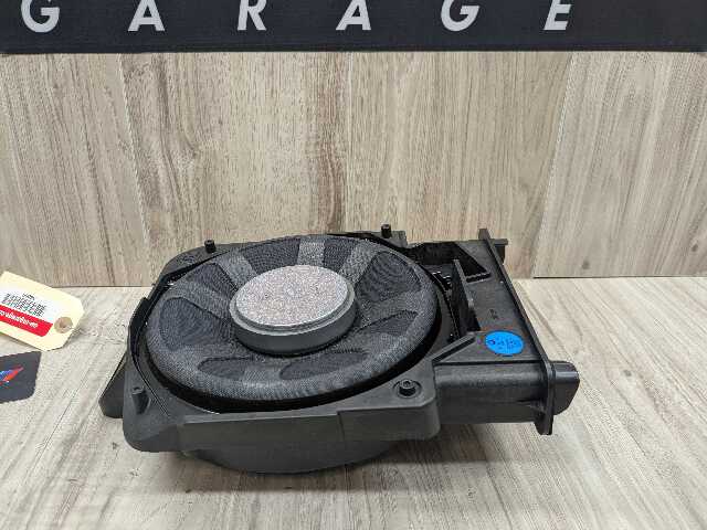 16-24 OEM BMW F39 F44 F48 X1 X2 Right Passenger Sub Subwoofer Audio Speaker HIFI