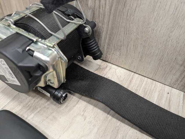20-24 OEM BMW F44 228 M235 Front Left Driver Seat Belt Seatbelt Retractor Black