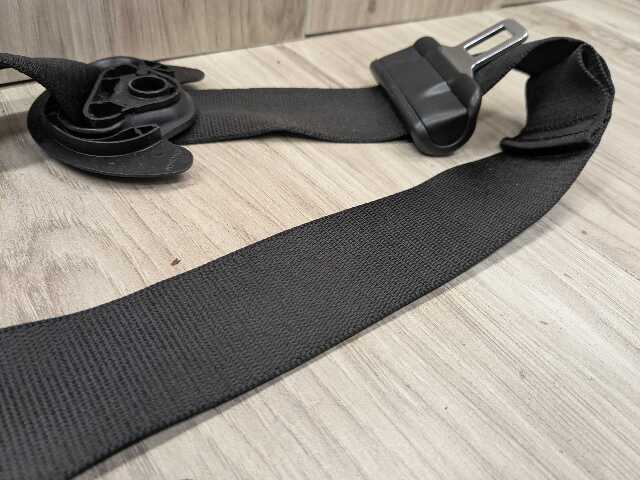 20-24 OEM BMW F44 228 M235 Front Left Driver Seat Belt Seatbelt Retractor Black
