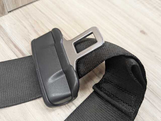 20-24 OEM BMW F44 228 M235 Front Left Driver Seat Belt Seatbelt Retractor Black