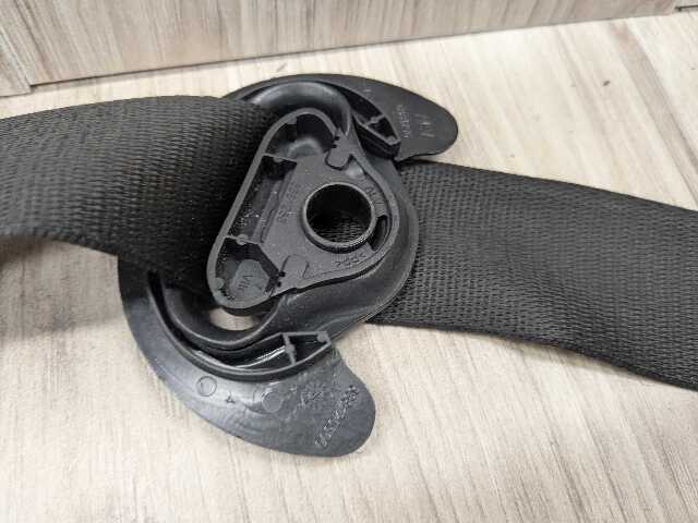 20-24 OEM BMW F44 228 M235 Front Left Driver Seat Belt Seatbelt Retractor Black