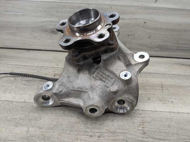 OEM BMW G20 G22 G23 330 M340 FRONT Left Driver Hub Spindle Knuckle Bearing AWD