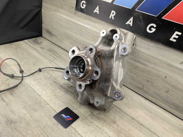 OEM BMW G20 G22 G23 330 M340 FRONT Left Driver Hub Spindle Knuckle Bearing AWD