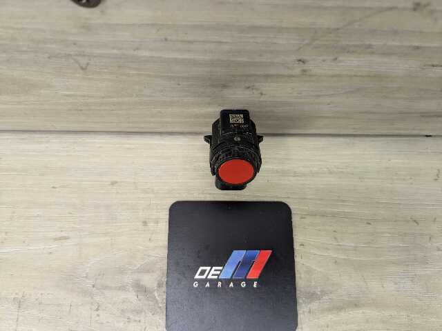 OEM BMW G20 G22 G23 G26* G42 G80 G82 Parking Distance Sonic PDC Sensor RED
