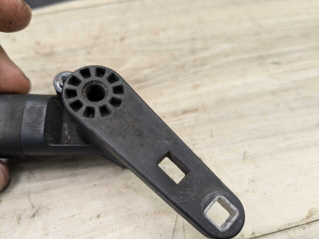 OEM BMW G01 G12 G20 G22 G23 G30 G80 M3 M4 FRONT Left Right Height Level Sensor
