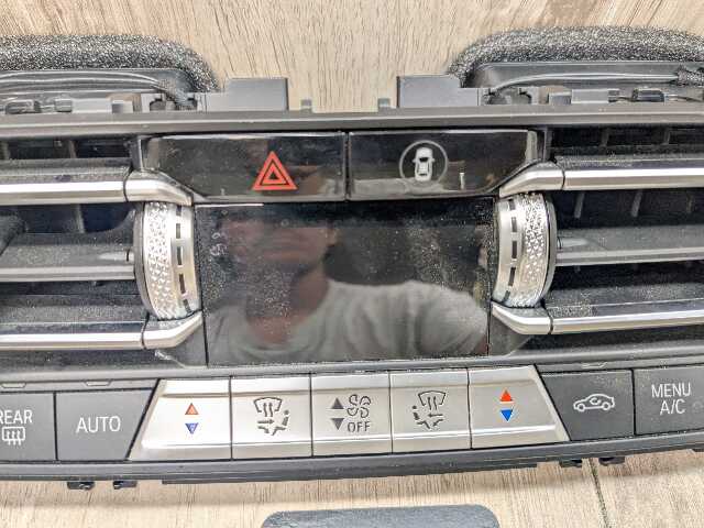 OEM BMW G01 G20 G22 G23 G26 G80 G82 AC Vent Heater Climate Control Switch Panel