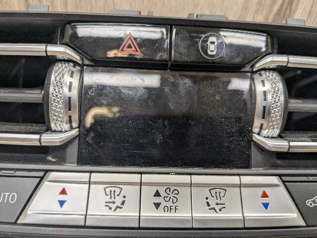 OEM BMW G01 G20 G22 G23 G26 G80 G82 AC Vent Heater Climate Control Switch Panel
