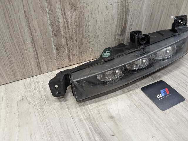 16-19 OEM BMW G11 G12 740 750 M760 B7 Front Right Passenger LED Fog Light Lamp
