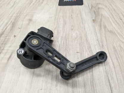 OEM BMW F30 F80 F90 G30 G20 M3 M4 M5 Rear Right Suspension Height Level Sensor