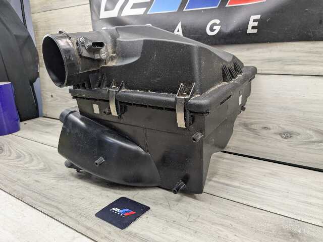 OEM BMW G20 G22 G23 G26 G42 330 430 Engine B46 Air Box Filter Cleaner Housing