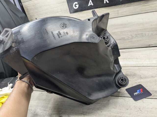 OEM BMW G20 G22 G23 G26 G42 330 430 Engine B46 Air Box Filter Cleaner Housing