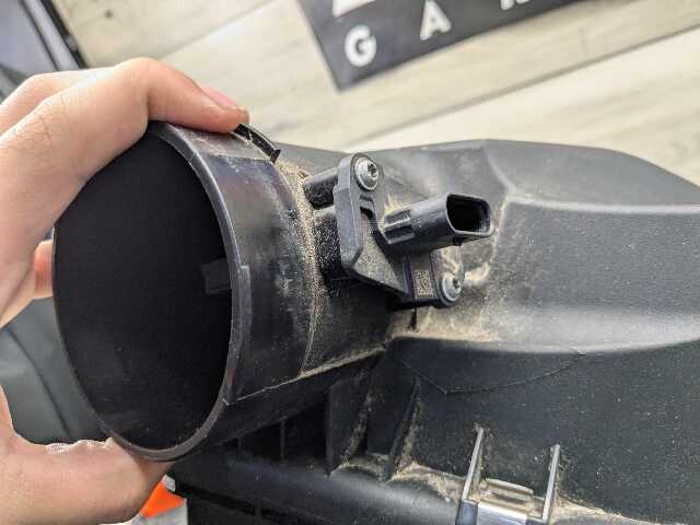 OEM BMW G20 G22 G23 G26 G42 330 430 Engine B46 Air Box Filter Cleaner Housing