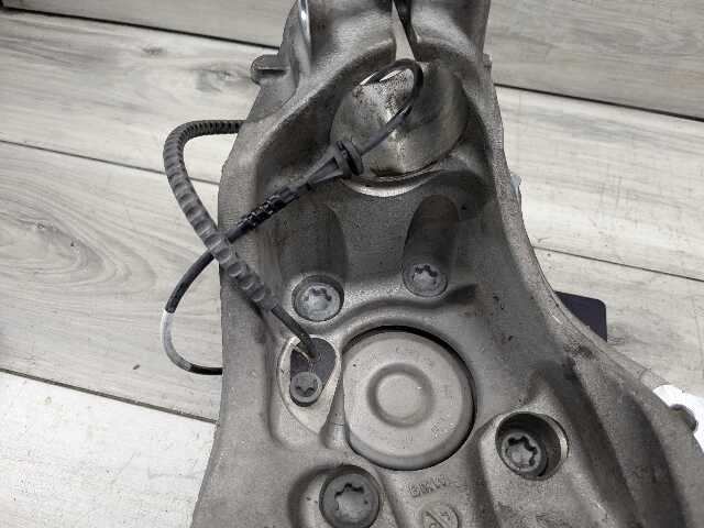19-25 OEM BMW G20 G22 G23 FRONT Right Passenger Hub Spindle Knuckle Bearing RWD