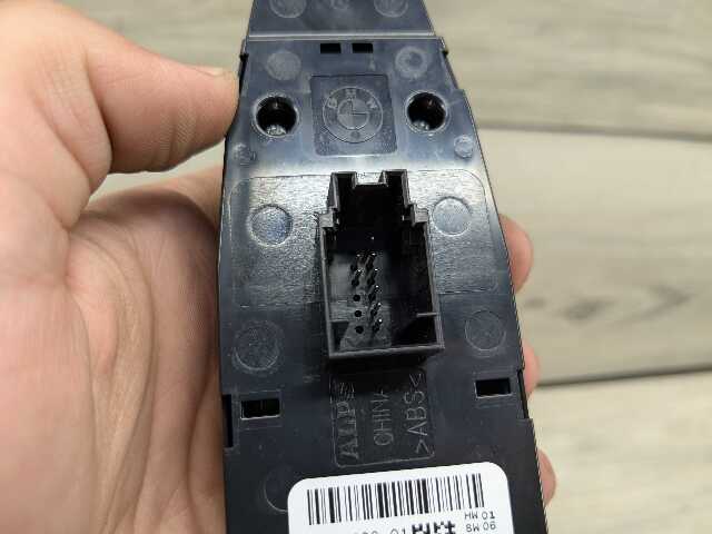 19-25 OEM BMW G15 G22 G82 F92 Front Left Driver Master Door Window Switch Button