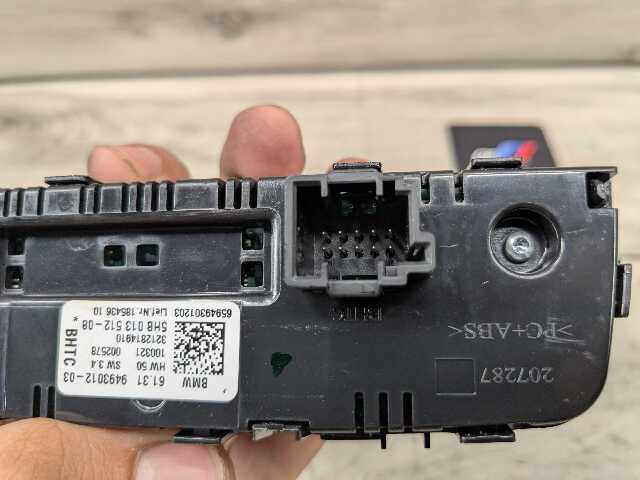 OEM BMW G20 G22 G23 G26 G80 G82 G83 Rear AC Air Climate Control Switch Module