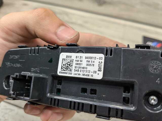 OEM BMW G20 G22 G23 G26 G80 G82 G83 Rear AC Air Climate Control Switch Module