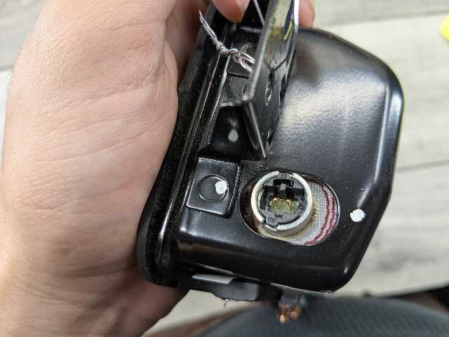 OEM BMW G20 G22 G23 G26 G80 G82 G83 Front Right Passenger Knee Lower Dash Airbag
