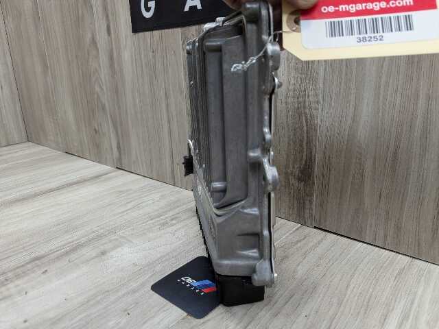 OEM BMW G11 G12 G30 M550 750 DME ECU Engine N63R Control Module Computer 880
