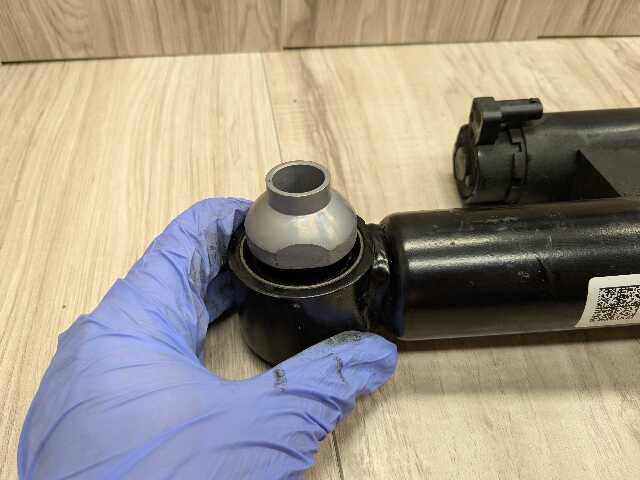 16-22 OEM BMW G11 G12 740 750 B7 REAR Right Passenger Air Suspension Shock Strut