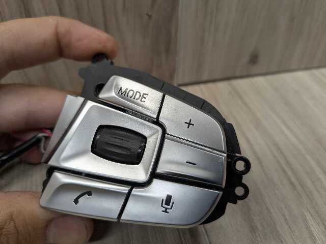 *16-19 OEM BMW G11 G12 740 750 SPORT Steering Wheel Multifunction Switch Button
