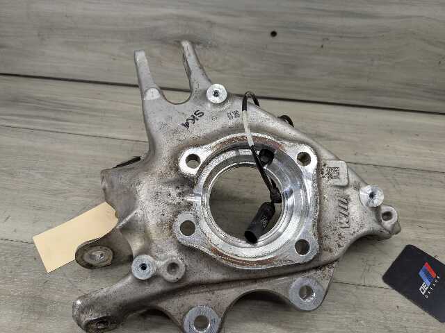 OEM BMW G80 G82 G83 G87 M3 M4 REAR Right Passenger Knuckle Hub Spindle Bearing