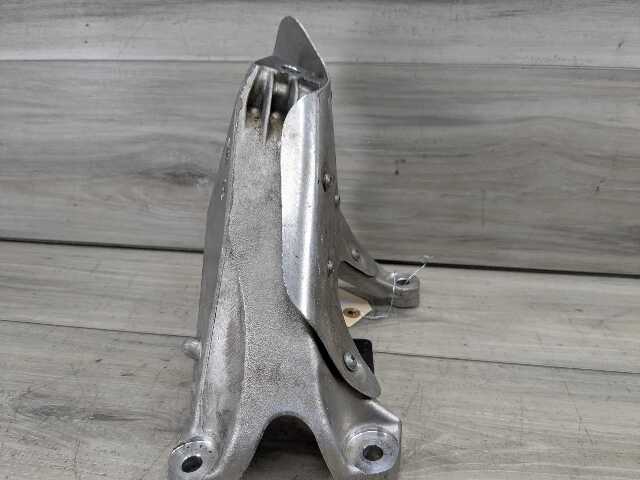 21-25 OEM BMW G80 G82 G83 G87 M3 M4 Right Passenger Engine Mount Support Bracket