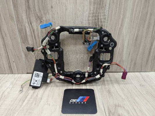 16-19 OEM BMW F90 G11 G12 740 750 Steering Wheel Touch Detection Control Module