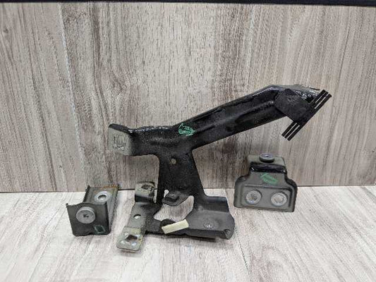 16-19 OEM BMW G11 G12 740 750 M760 Front Left Driver Fender Holder Bracket SET