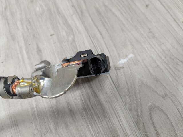 OEM BMW G05 G07 G20 G22 G23 G26 G42 Battery Negative Cable Terminal IBS Sensor