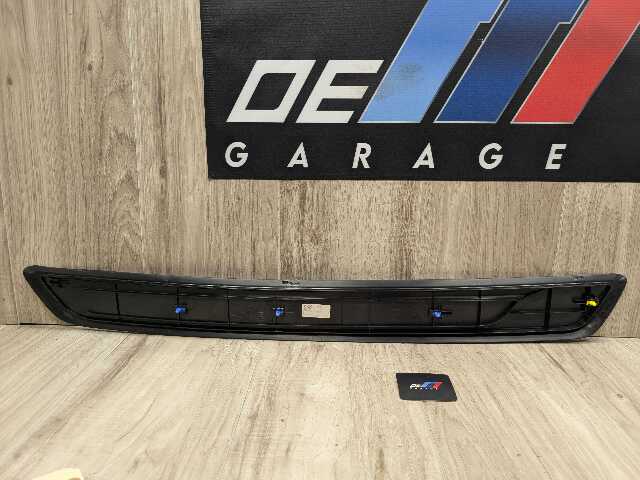 19-26 OEM BMW G29 Z4 30 M40 Left Driver Side Door Sill Entrance Scuff Plate