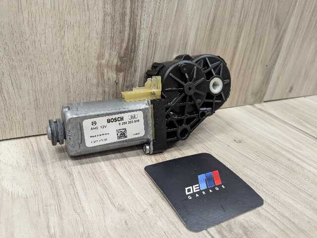 19-25 OEM BMW G29 Z4 30 M40 Convertible Top Drive Motor