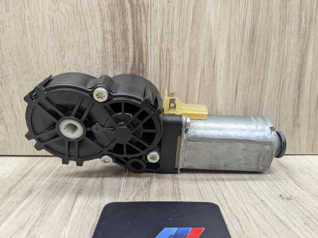19-25 OEM BMW G29 Z4 30 M40 Convertible Top Drive Motor
