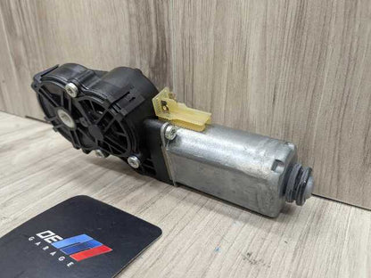 19-25 OEM BMW G29 Z4 30 M40 Convertible Top Drive Motor