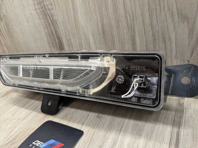 19-25 OEM BMW G29 Z4 30 M40 Rear Bumper Backup Reverse Clear Lamp Light