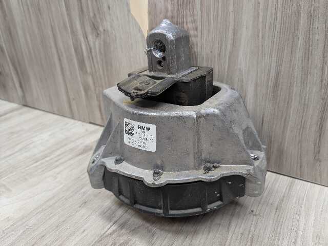 20-24 OEM BMW G20 G22 G26 G42 Right Passenger Engine B46 Mount Support Bracket