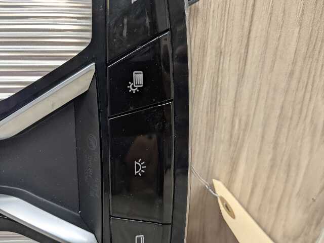 16-19 OEM BMW G12 740 750 M760 B7 Headliner Dome Light Sunroof Control Module